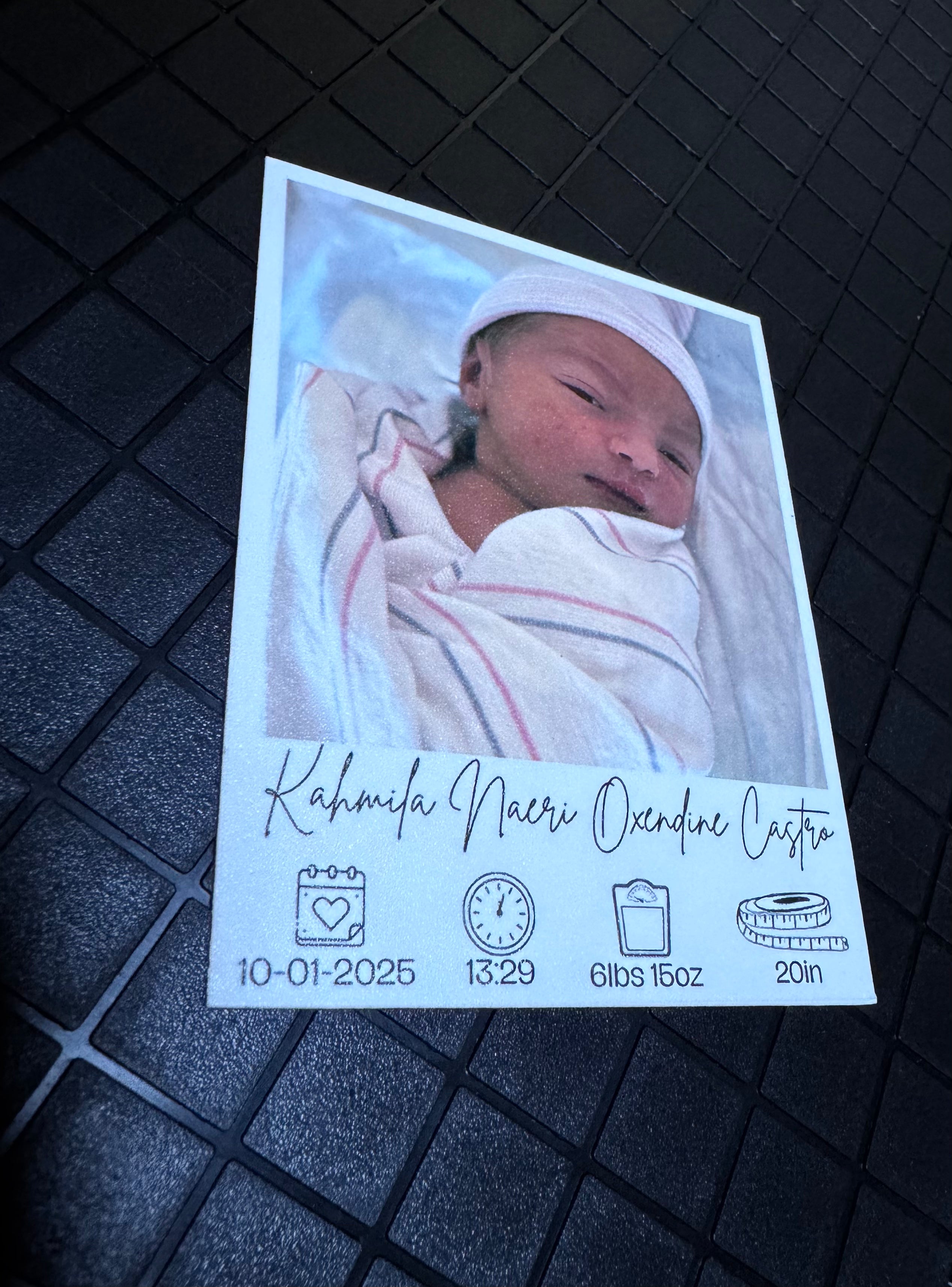 2.5 x 2.5" Baby Announcement